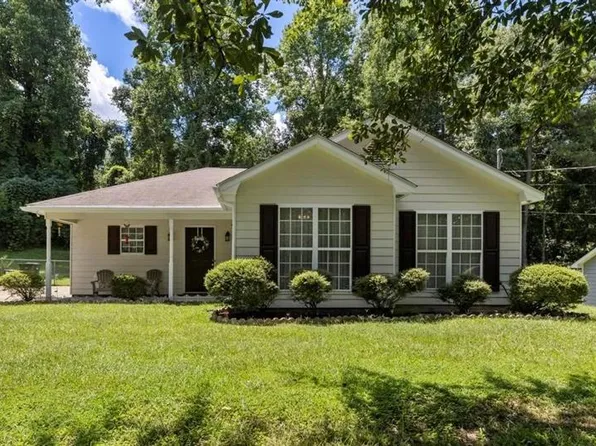 14 Mann St, Phenix City, AL 36869