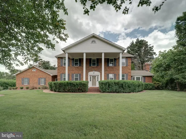 4387 Stepney Dr, Gainesville, VA 20155
