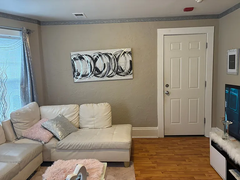 31 S Stowell St #1R — Photo 9