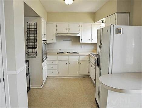 3rd image of 7218 Edgerton Dr