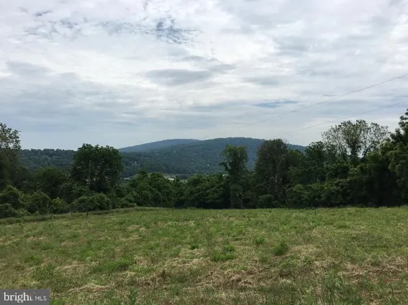 400 Scenic Overlook Dr, Front Royal, VA 22630
