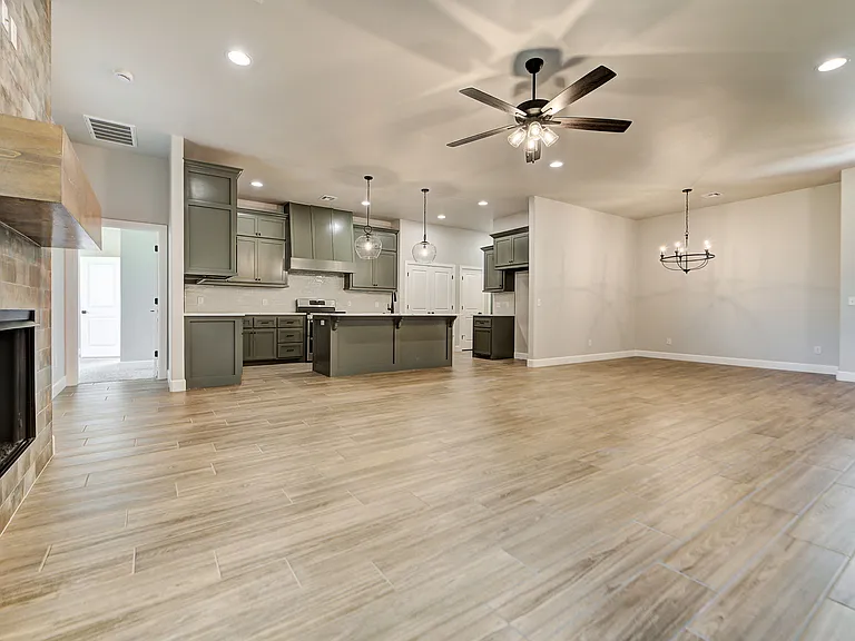 10445 SW 51st St — Photo 11