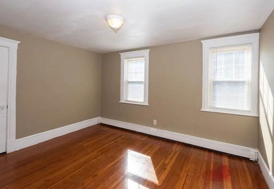 26-28 Salem St #3