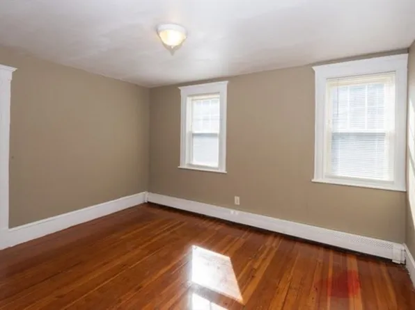 26-28 Salem St #3, Salem, MA 01970