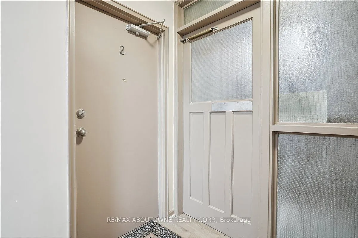 2 bed, $1,995 — Photo 2