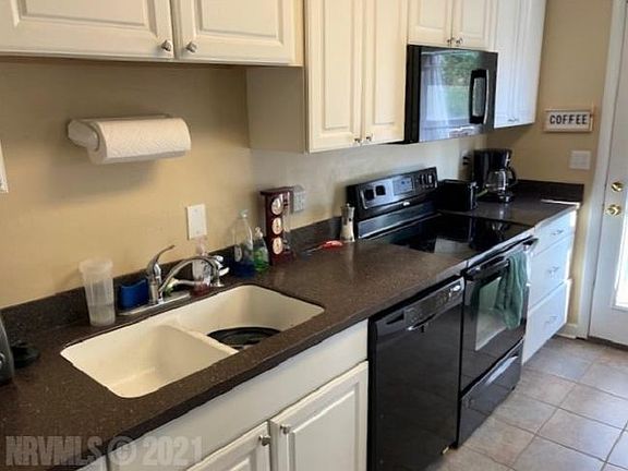 4th image of 109 Camelot Ct