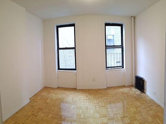3rd image of 27 Jones St APT 4C