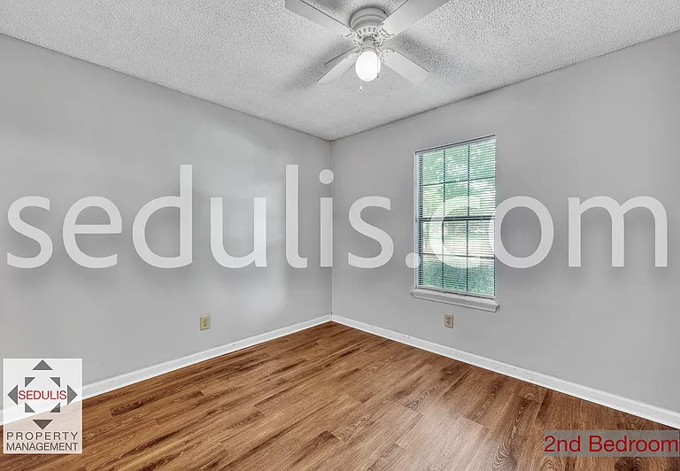 801 Temple Rd #A — Photo 24