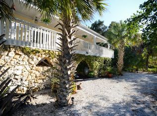 610 Cedar St, Longboat Key, FL 34228