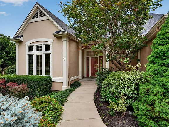 4th image of 1804 Foxfire Dr