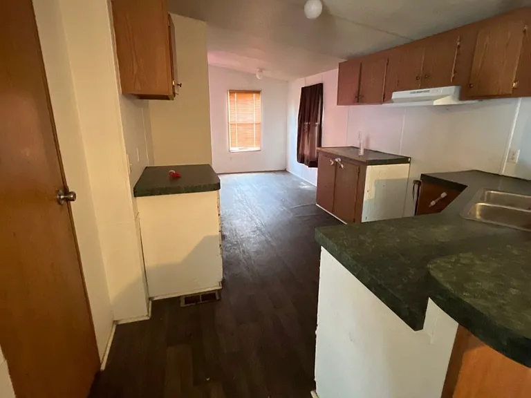 1108 Cartrell Brown Dr — Photo 4