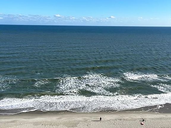 3rd image of 2201 S Ocean Blvd. #1404