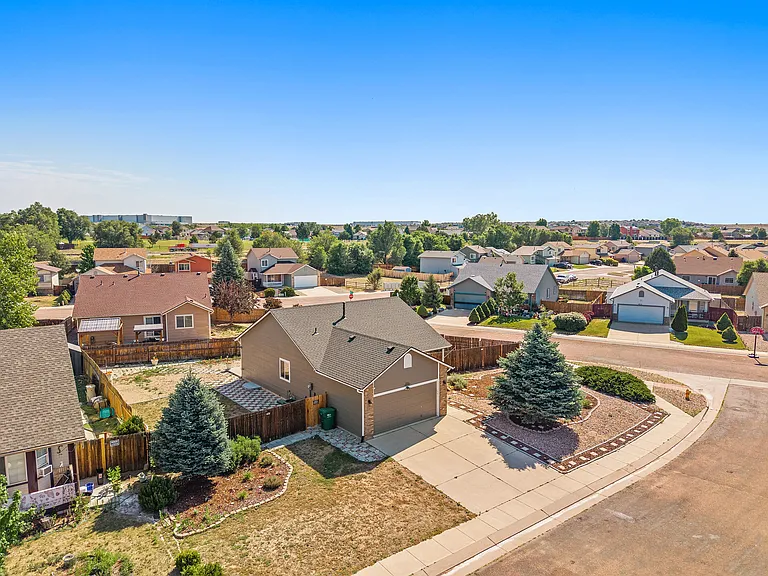 5194 Fennel Dr — Photo 32