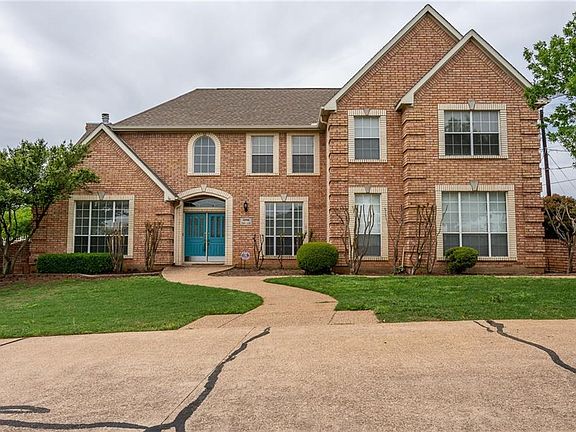 2nd image of 1200 Vera Ln