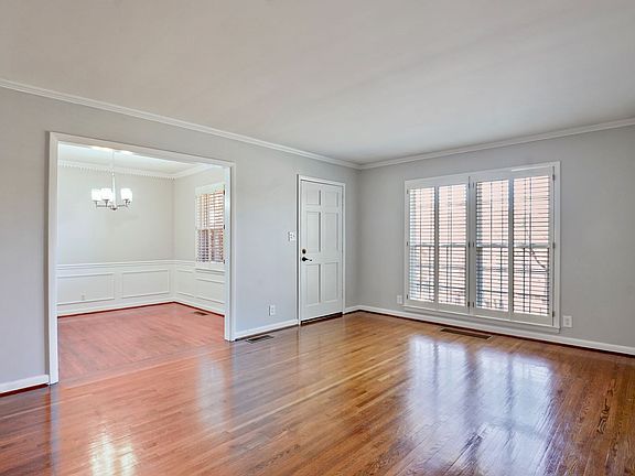 3rd image of 1731 Old Columbiana Rd