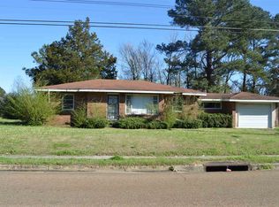 5900 N State St, Jackson, MS 39213
