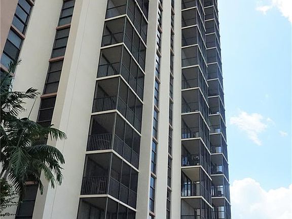 5th image of 20335 W Country Club Dr APT 1006