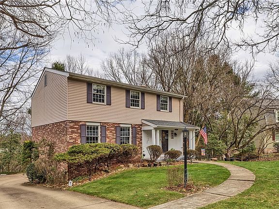 3rd image of 9 Quail Ct