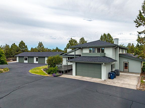 2nd image of 61670 Somerset Dr