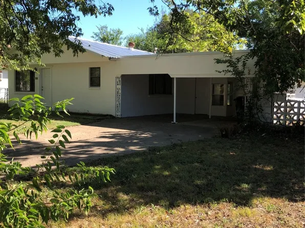 518 S 12th Ave, Durant, OK 74701