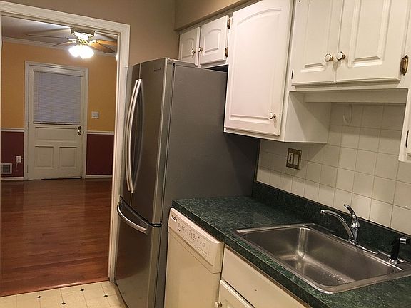 3rd image of 3160 Cedar Grove Dr