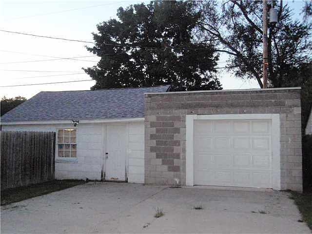 2nd image of 2022 Christian Ave