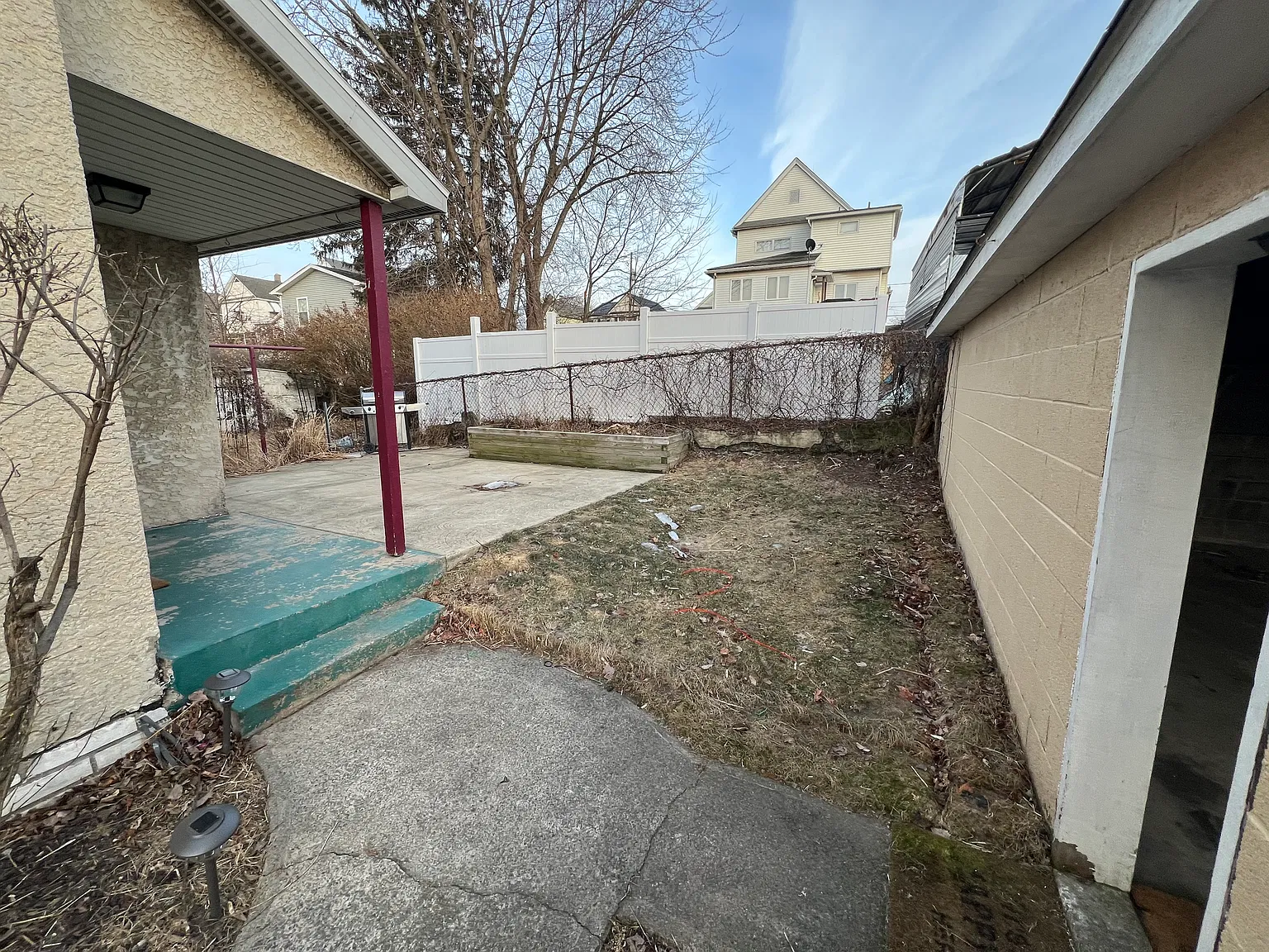 2 bed, 1100 sqft, $1,300 — Photo 4