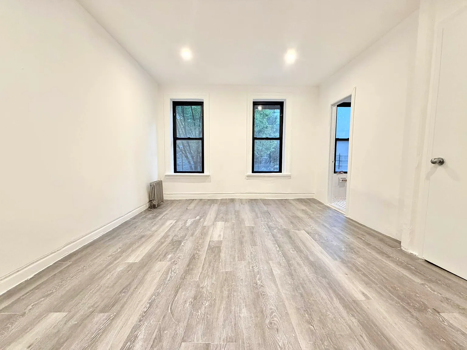 564 Audubon Avenue — Photo 1