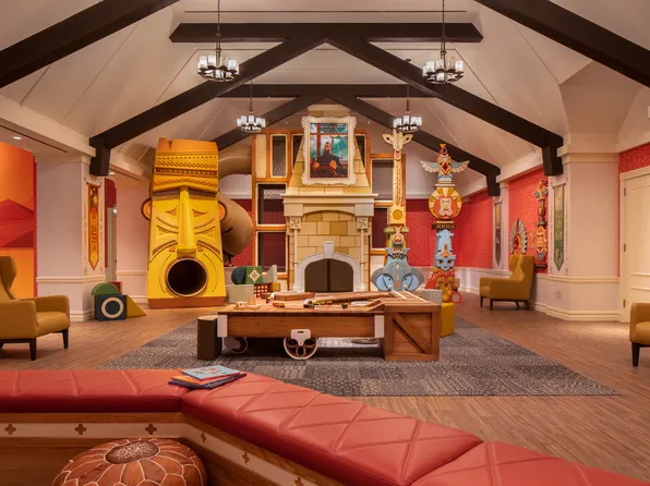 400 West 61st Street image 16 of 21