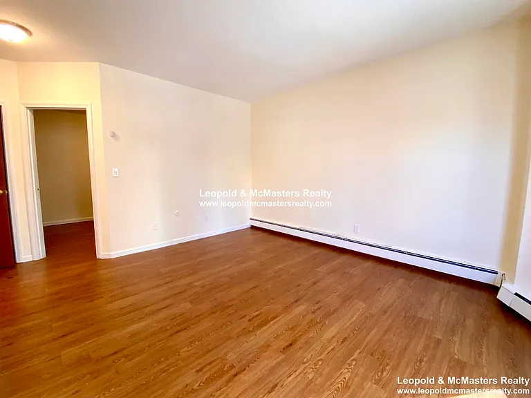 South Huntington Apartments — Photo 7