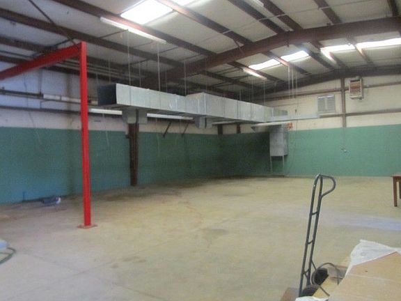 2nd image of 103 Industrial Ct