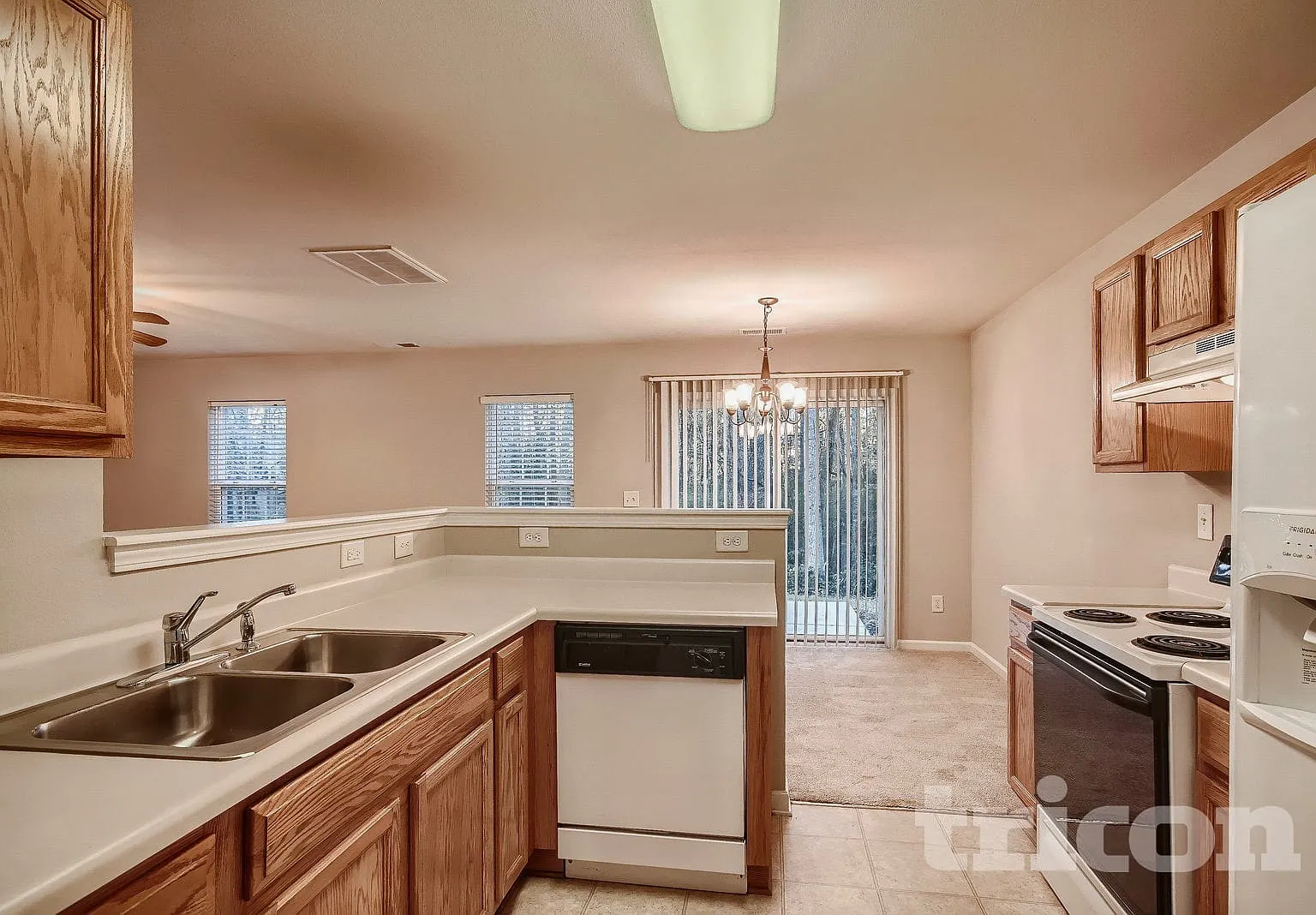 8330 Wallace Glen Drive Charlotte NC — Photo 4