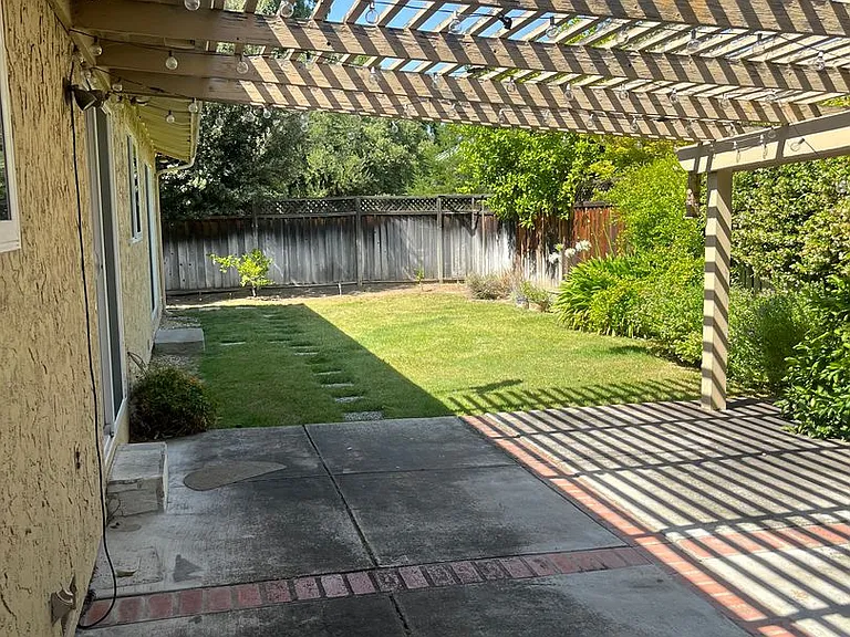 1080 Maraschino Dr — Photo 28