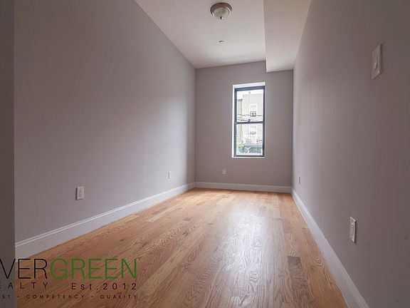 4th image of 352 Marion St #1