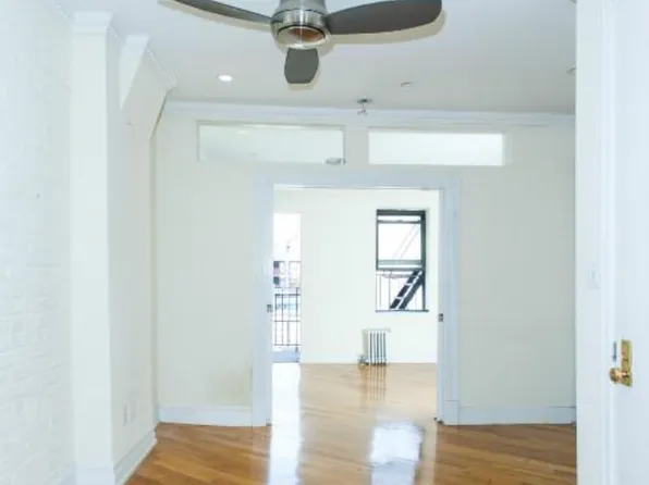 279 East Tenth Street image 1 of 7