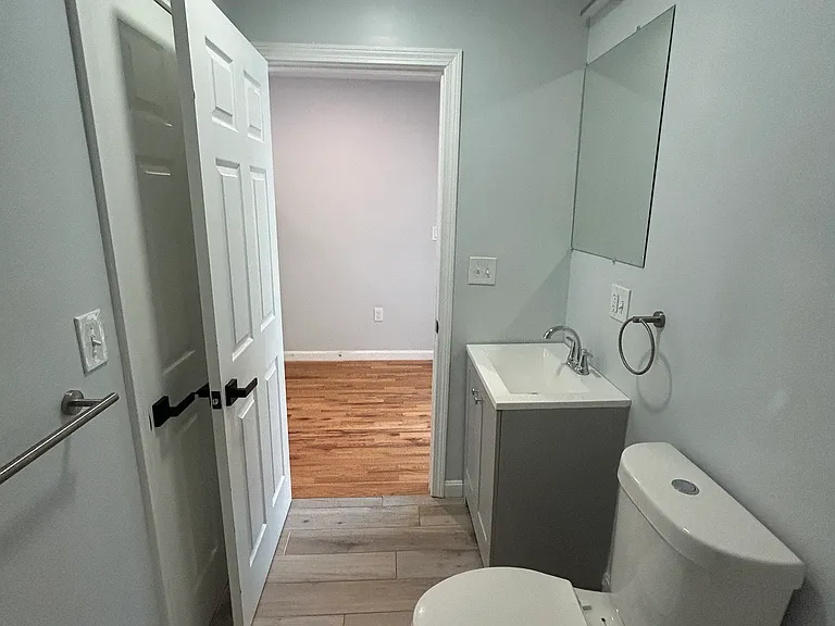 75 Beech St #1 — Photo 22