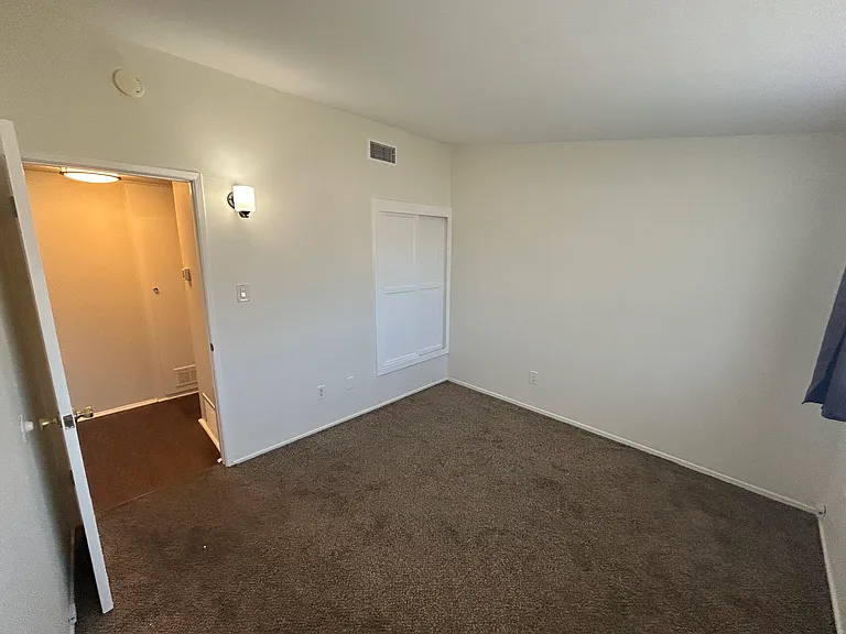 1540 Elm Ave #A — Photo 11