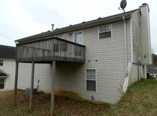812 Tradd Ct, Stone Mountain, GA 30087