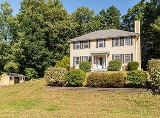 173 Stonebridge Dr, Dracut, MA 01826