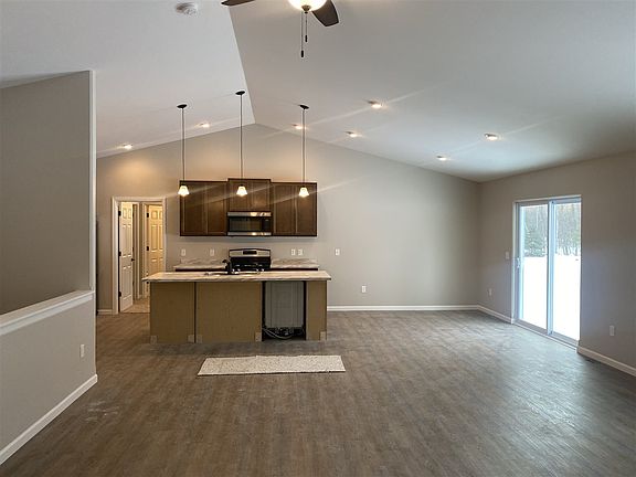 2nd image of 151883 Oriole Ln