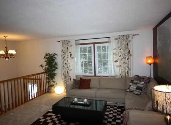 Second View of the living room.