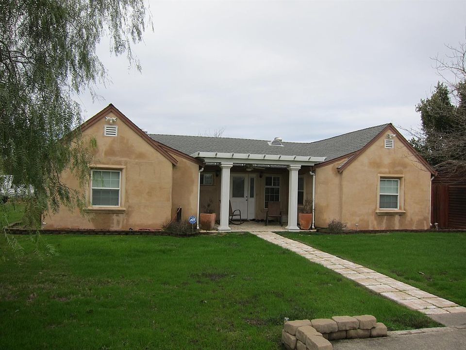 2nd image of 3640 Seymour Ave