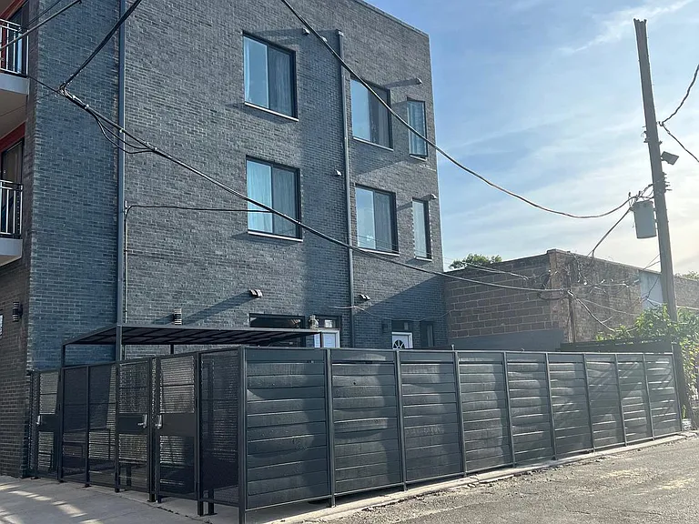 700 N Marshall St #8-C2 — Photo 35