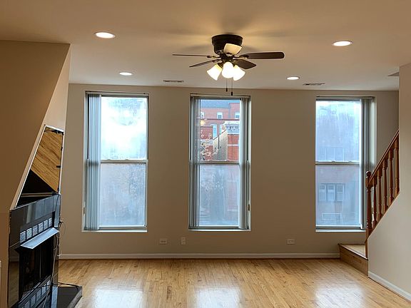 2nd image of 1327 N Oakley Blvd #2