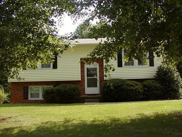 1st image of 489 Parkway Dr