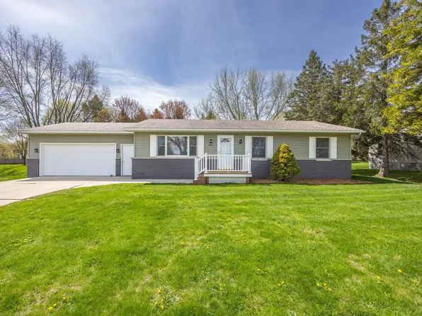 907 Woodward Ave, Big Rapids, MI 49307