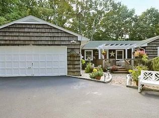 50 Randou Dr, Huntington, NY 11743