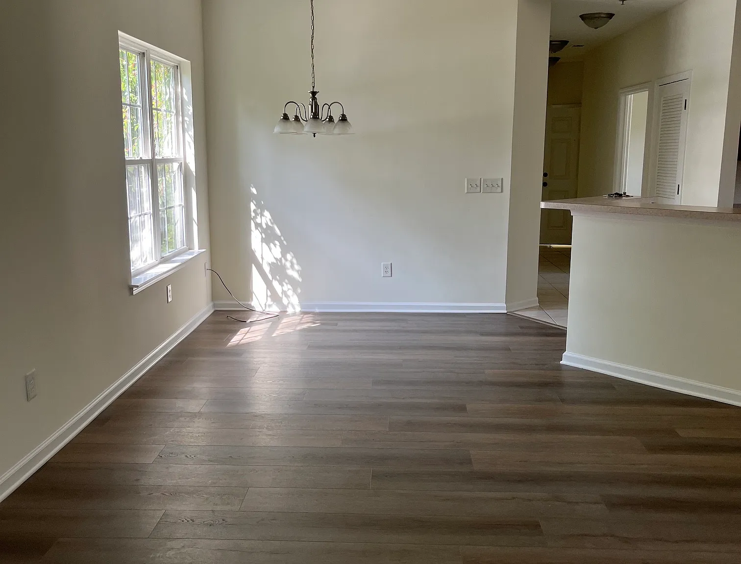 3 bed, $2,200 — Photo 3