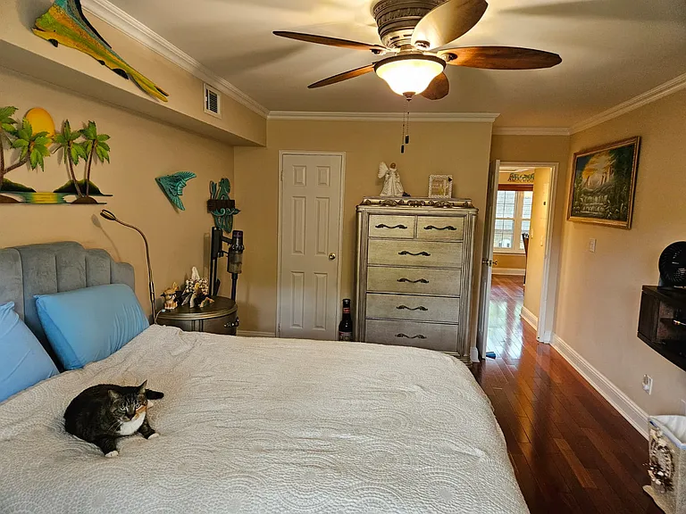 655 Middle Country Rd #2H2 — Photo 13