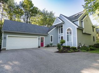 450 Riley St, Holland, MI 49424